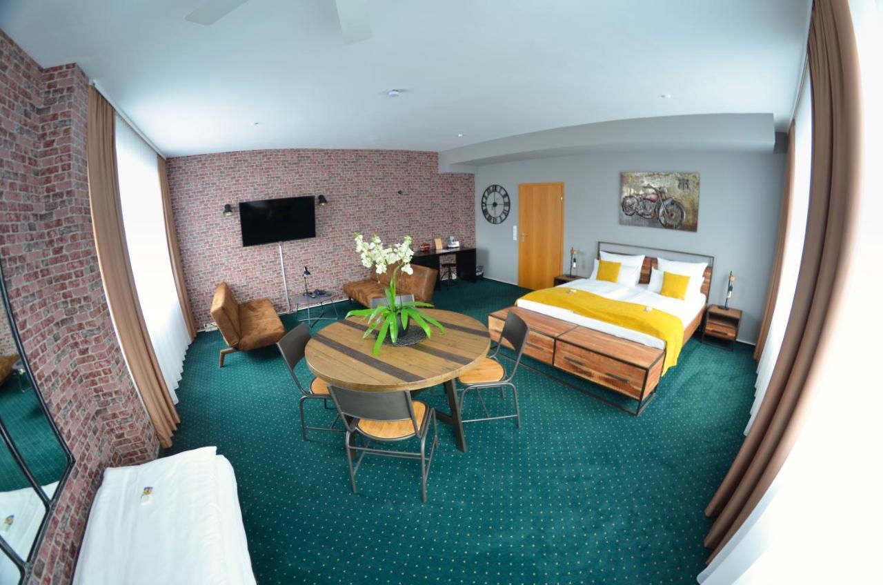 Hotel Am Markt Карлсруэ Экстерьер фото
