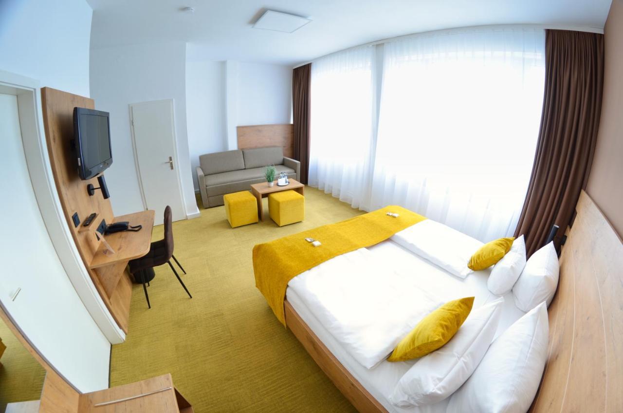 Hotel Am Markt Карлсруэ Экстерьер фото