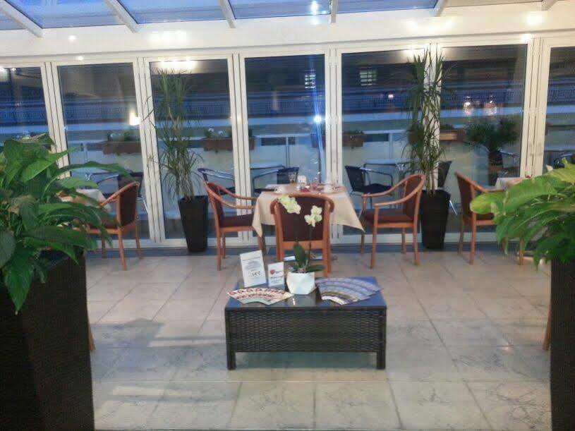 Hotel Am Markt Карлсруэ Экстерьер фото